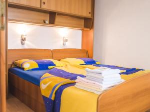 Apartments Jug - Studio Apartment with Private Garden