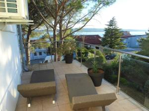 Two Bedroom Apartment with Balcony and Sea View