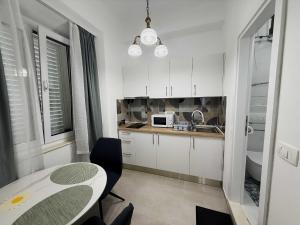 Anima Mea Old Town Apartments- Premium Apartment with Balcony