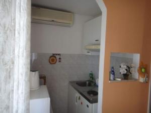 Seafront Apartments Pretner - Comfort Studio Apartment with Balcony and Sea View