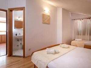 Dolac Green Side Apartments - Two Bedroom Apartment 2