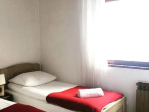 Holiday Home with Three Bedrooms and Garden