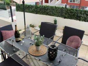 Stylish Okrug Gornji Apartment with Terrace and Patio - Two Bedroom Apartment with Terrace