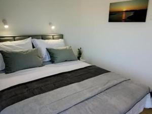 Villa Sunrise with Outdoor Pool - 4 Bedroom & Pool