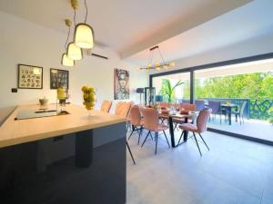 Wellness Villa- Four Bedroom Villa with Swimming pool