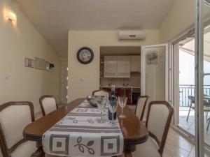 Apartment Villa Daniela - Three Bedroom Apartment with Terrace