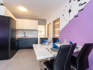 2 Bedroom apartment with Sea view