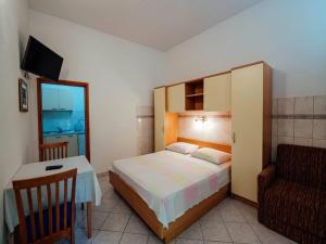 Studio apartment Tina 3