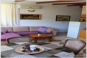 Apartments Juras - Two Bedroom Apartment with Sea View David