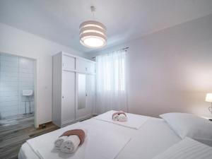 Sea View Apartment 2