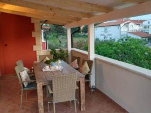 Apartments Dea & Paula - Standard Two Bedroom Apartment with Terrace