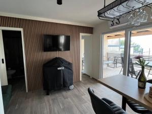 Two Bedroom Mobile Home with Terrace and Sea View