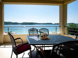 Sea View Apartment 1