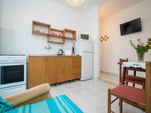 Comfortable Kastel Stafilic Apartment with Balcony - Two Bedroom Apartment with Balcony and Sea View