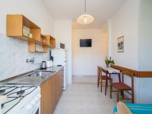 Comfortable Kastel Stafilic Apartment with Balcony - Two Bedroom Apartment with Balcony and Sea View