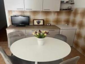 Apartments Bleu - One Bedroom Apartment with Balcony and See View 3