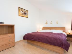 Comfort apartment with balcony and pool