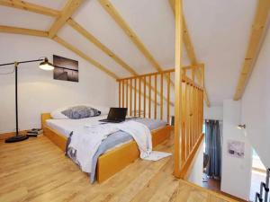 Blissful Bay Apartments Vrboska - Classic Two Bedroom Apartment with Terrace