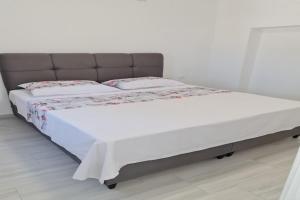 Luxury apartment Ani II - Two Bedroom Apartment with Terrace