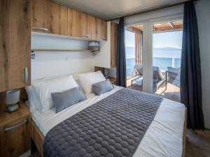 2 Bedroom holiday home with terrace