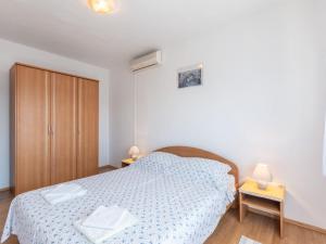Charming Trogir Apartments with Balcony - Comfort One Bedroom Apartment