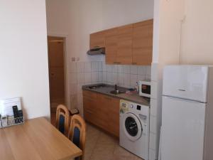 Lumbarda Resort Apartments - Comfort Two-Bedroom Apartment D6