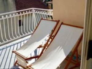 Apartment Belu - Two Bedroom Apartment With Sea View