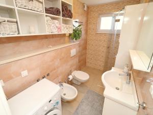 Apartments Villa Cebalo Kor ula - Comfort One Bedroom Apartment with Terrace and Sea View MARA