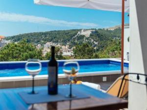 Apartments Trogrli - Comfort One-Bedroom Apartment with Balcony and Sea View