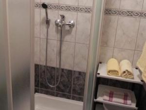 Apartments Trogrli - Comfort One-Bedroom Apartment with Balcony and Sea View