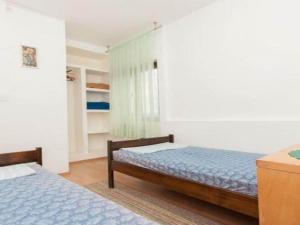 2 bedroom apartment with terrace