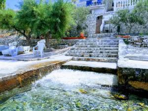 2 bedroom apartment with terrace