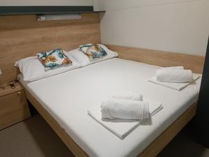 Standard Two Bedroom Mobile Home with Sea View and Terrace