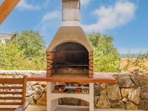 Wonderful Krk Island Stay Shared Pool, Grill Patio, and Nearby Beaches - Two Bedroom Apartment