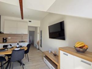 Penthouse Apartment Dijana - One Bedroom Apartment with Terrace