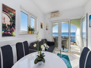 Apartments Tafra - One Bedroom Apartment