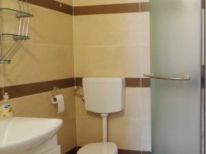 Bright Krk Apartment with Balcony and Beach Proximity - One Bedroom Apartment