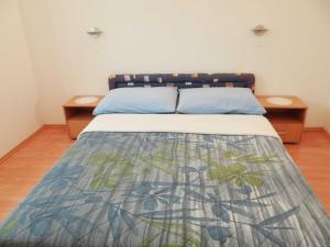 Bright Krk Apartment with Balcony and Beach Proximity - One Bedroom Apartment