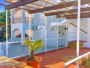Bright Krk Apartment with Balcony and Beach Proximity - One Bedroom Apartment