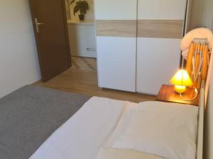 Apartments Rubbi - Three Bedroom Apartment with Terrace