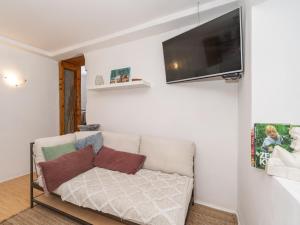 One Bedroom Ranch House