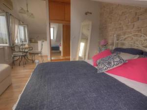 Mediterranea - One Bedroom Apartment with Sea View