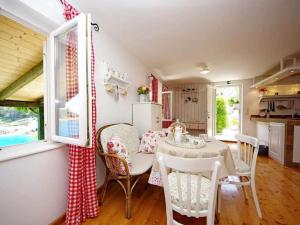 Blissful Bay Apartments Vrboska - One Bedroom Apartment with Terrace