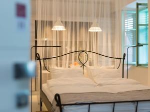 Vibrant and Elegant Downtown Krk Apartments - Classic Studio Apartment