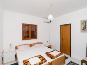 Guest House Sobra 38 - Studio with Balcony and Sea View
