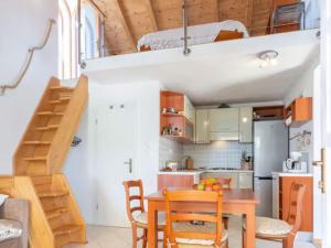 Holiday home House of the Sun - Three Bedroom Holiday Home with Pool