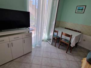 Apartments Dana - One Bedroom Apartment 2