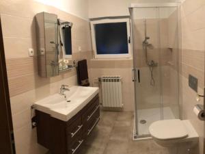 Chic and Cozy Brsec Apartment with Sea View - Two Bedroom Apartment with Sea View