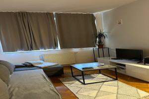 Apartment Adrian - One Bedroom Apartment