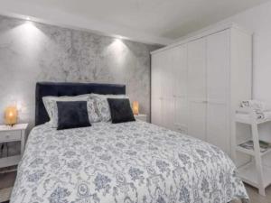 Two Bedroom Apartment with Terrace